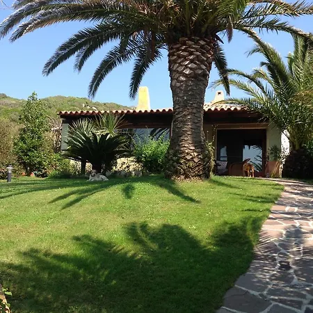 Kuky Oda ve Kahvaltı Santa Teresa Gallura