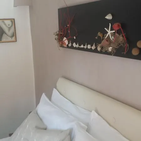 Kuky Oda ve Kahvaltı